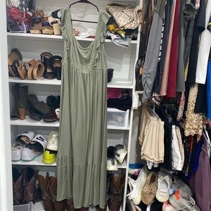 Green maternity dress